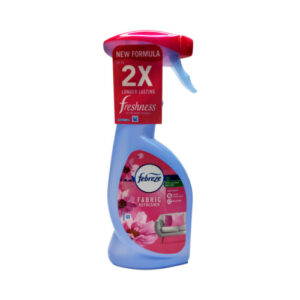Febreze20Fabric20Refresher.jpg Febreze Blossom & Breeze Fabric Spray - 375ml
